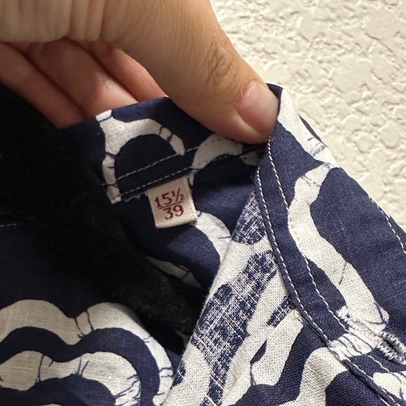 Brian Dales Blue and White Abstract Shirt - Picture 3 of 4